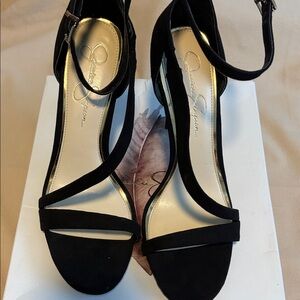 Jessica Simpson Elegant Black Heels